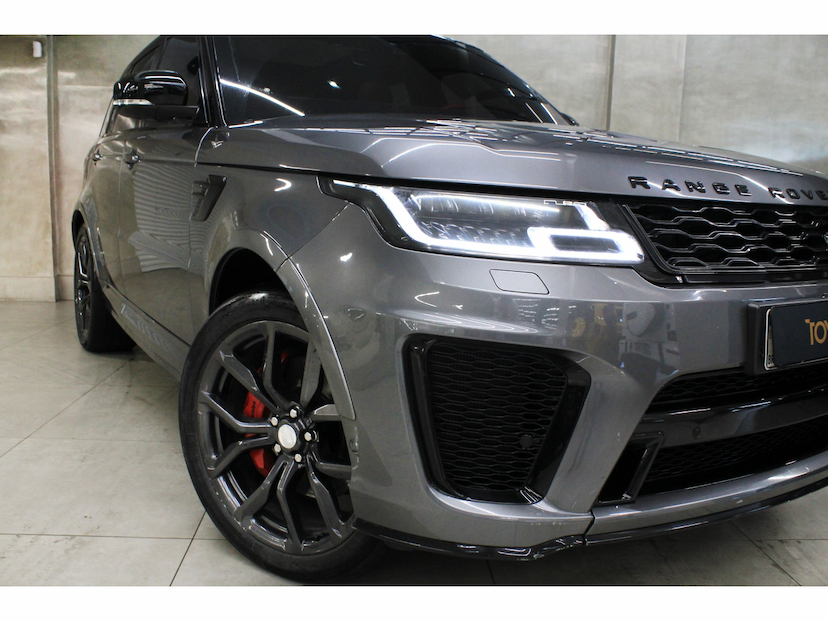 Foto do veículo LAND ROVER RANGE ROVER SPORT 5.0 SVR 4X4 V8 32V GASOLINA 4P AUTOMÁTICO 2019 76.300 KM 449.800,00