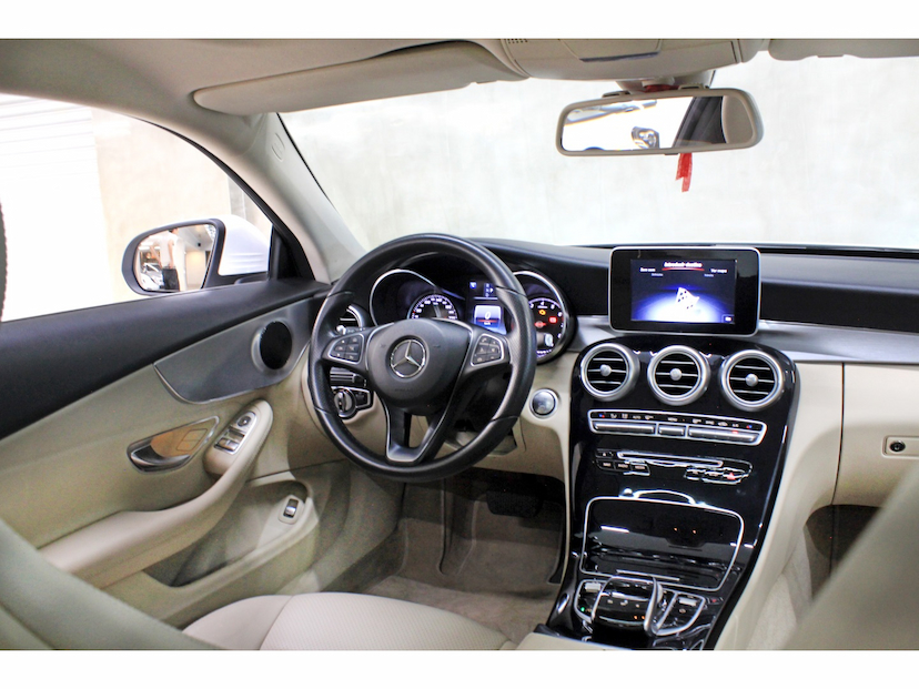 Foto do veículo MERCEDES-BENZ C 180 1.6 CGI GASOLINA AVANTGARDE COUPÉ 9G-TRONIC 2018 69.700 KM 159.800,00