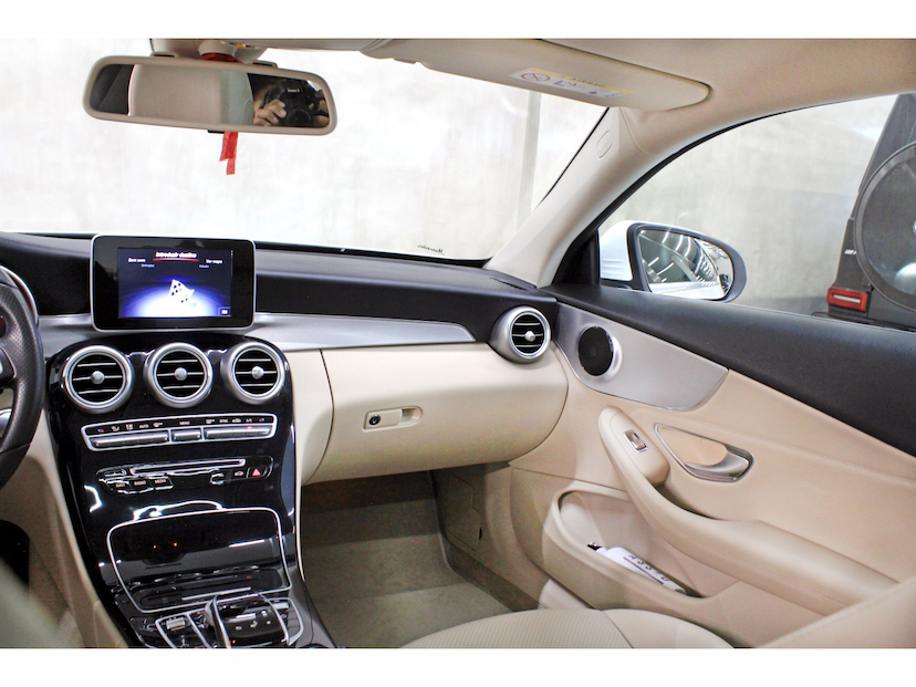 Foto do veículo MERCEDES-BENZ C 180 1.6 CGI GASOLINA AVANTGARDE COUPÉ 9G-TRONIC 2018 69.700 KM 159.800,00