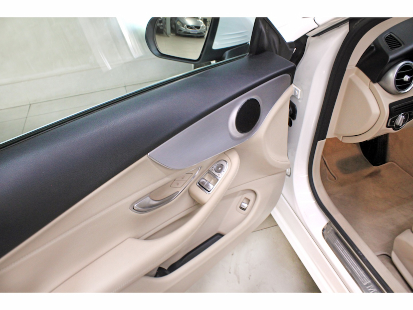 Foto do veículo MERCEDES-BENZ C 180 1.6 CGI GASOLINA AVANTGARDE COUPÉ 9G-TRONIC 2018 69.700 KM 159.800,00