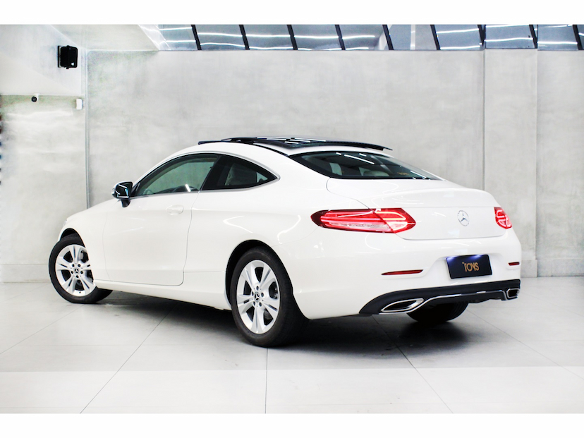 Foto do veículo MERCEDES-BENZ C 180 1.6 CGI GASOLINA AVANTGARDE COUPÉ 9G-TRONIC 2018 69.700 KM 159.800,00
