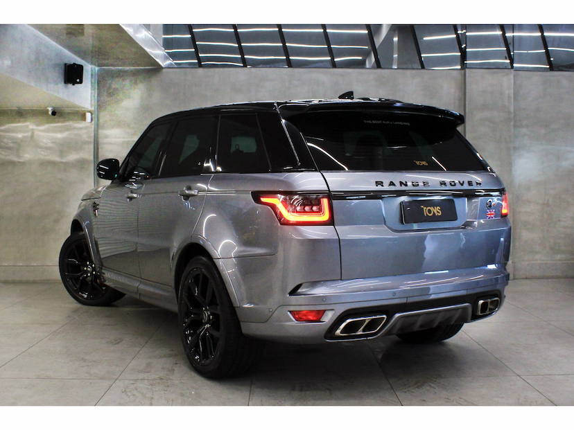 Foto do veículo LAND ROVER RANGE ROVER SPORT 5.0 SVR CARBON EDITION 4X4 V8 32V GASOLINA 4P AUTOMÁTICO 2022 28.100 KM 549.800,00