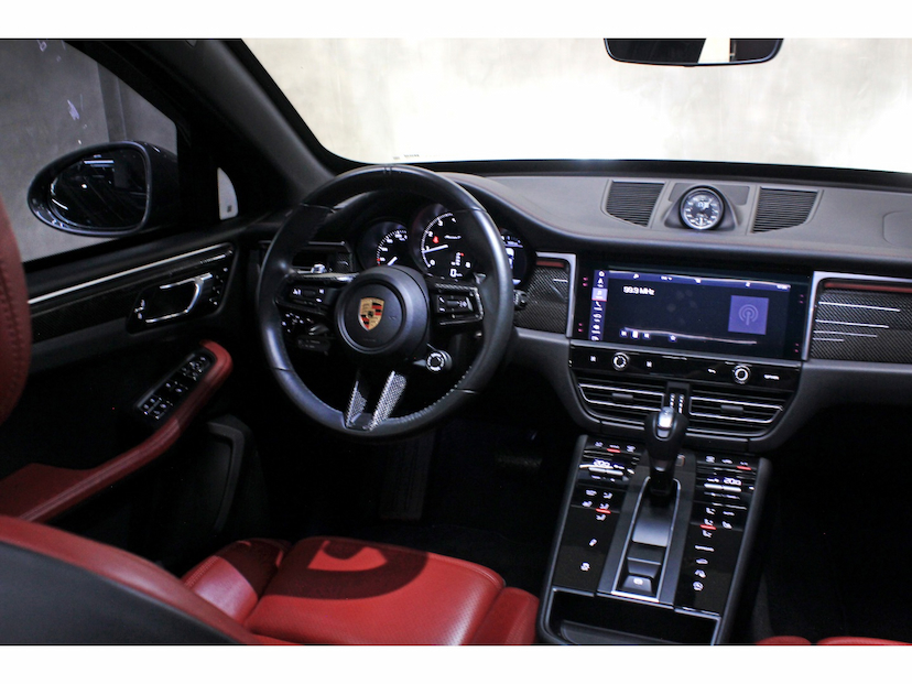 Foto do veículo PORSCHE MACAN 2.0 TURBO GASOLINA T PDK 2023 29.000 KM 449.800,00