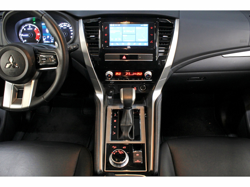 Foto do veículo MITSUBISHI PAJERO SPORT 2.4 16V MIVEC TURBO DIESEL HPE AWD AUTOMÁTICO 2025 18.500 KM 368.800,00
