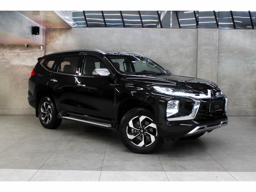 Foto do veículo MITSUBISHI PAJERO SPORT 2.4 16V MIVEC TURBO DIESEL HPE AWD AUTOMÁTICO 2025 18.500 KM 368.800,00