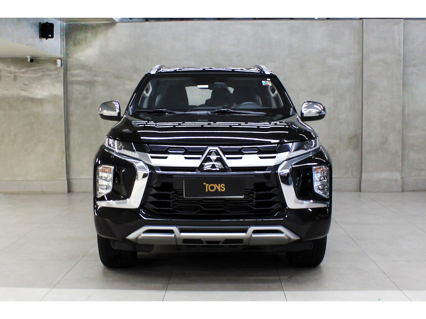 Foto do veículo MITSUBISHI PAJERO SPORT 2.4 16V MIVEC TURBO DIESEL HPE AWD AUTOMÁTICO 2025 18.500 KM 368.800,00