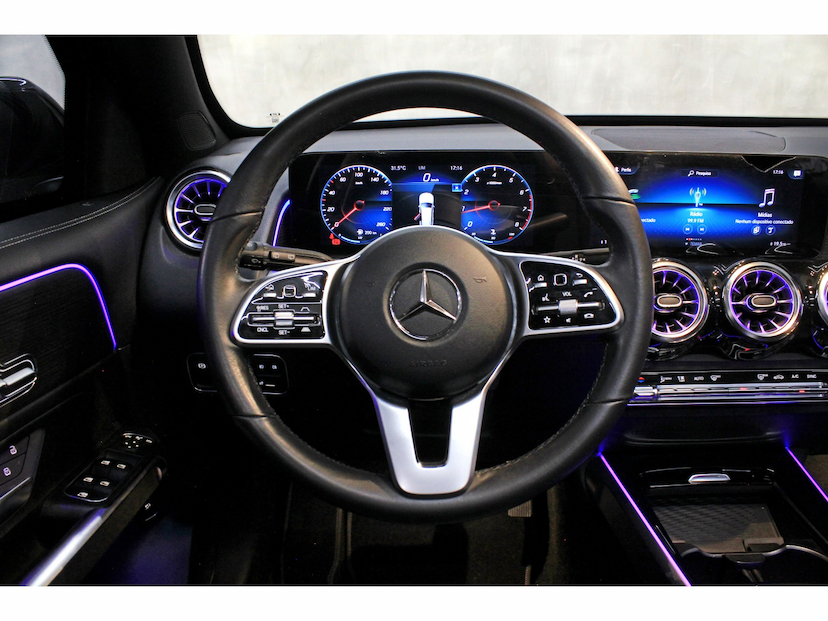 Foto do veículo MERCEDES-BENZ GLB 200 1.3 CGI GASOLINA PROGRESSIVE 7G-DCT 2022 57.600 KM 278.800,00