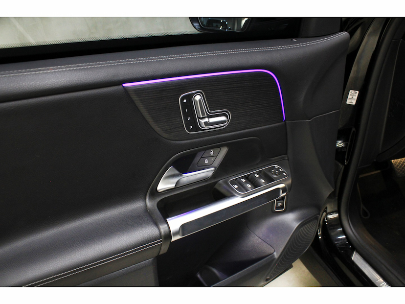 Foto do veículo MERCEDES-BENZ GLB 200 1.3 CGI GASOLINA PROGRESSIVE 7G-DCT 2022 57.600 KM 278.800,00