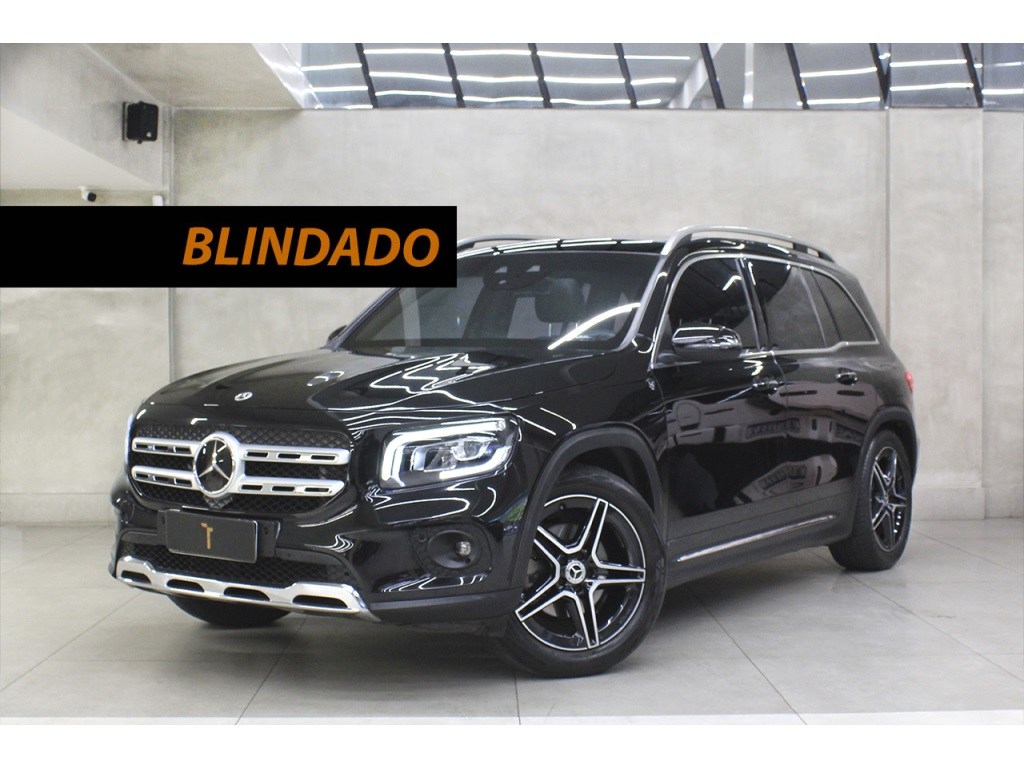 Foto do veículo MERCEDES-BENZ GLB 200 1.3 CGI GASOLINA PROGRESSIVE 7G-DCT 2021/2022 57.600 KM R$ 278.800,00