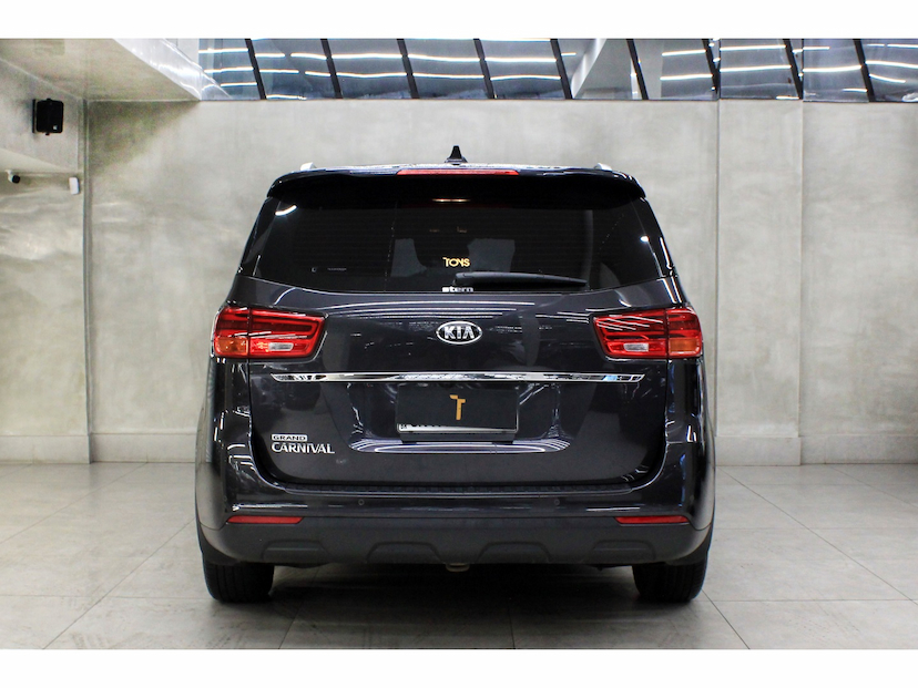 Foto do veículo KIA CARNIVAL 3.3 EX V6 24V GASOLINA 4P AUTOMATICO 2020 45.300 KM 265.800,00