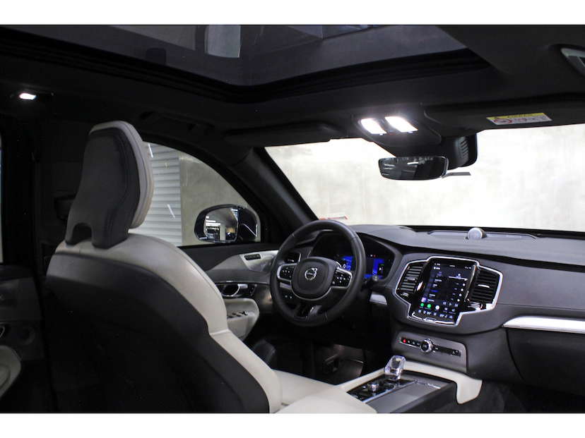 Foto do veículo VOLVO XC90 2.0 T8 RECHARGE ULTIMATE DARK AWD GEARTRONIC 2024 33.500 KM 477.800,00