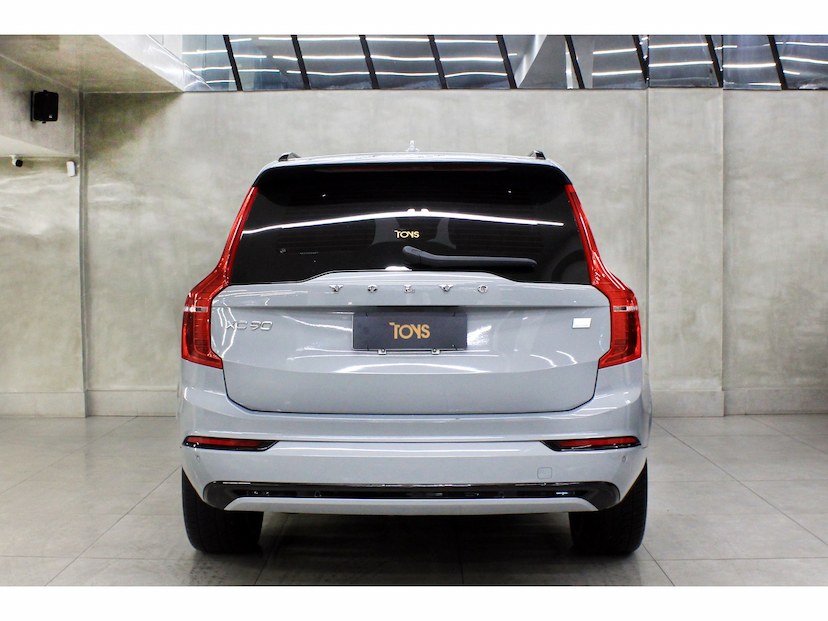 Foto do veículo VOLVO XC90 2.0 T8 RECHARGE ULTIMATE DARK AWD GEARTRONIC 2024 33.500 KM 477.800,00