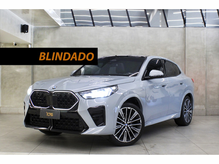 Foto do veículo BMW X2 2.0 TURBO GASOLINA XDRIVE20I M SPORT STEPTRONIC 2025 40.600 KM 377.800,00