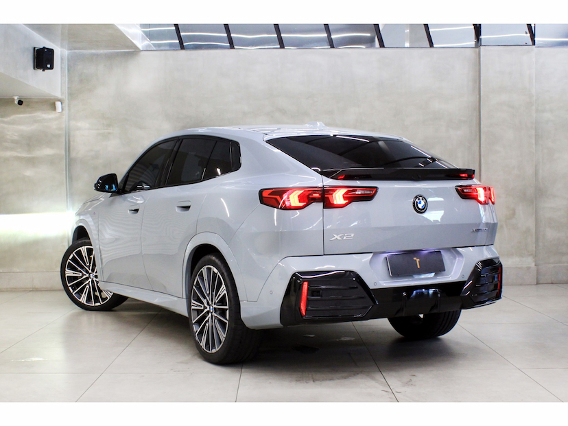 Foto do veículo BMW X2 2.0 TURBO GASOLINA XDRIVE20I M SPORT STEPTRONIC 2025 40.600 KM 377.800,00