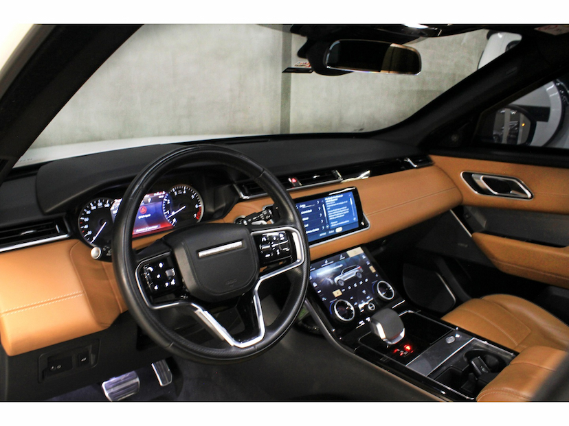 Foto do veículo LAND ROVER RANGE ROVER VELAR 3.0 P340 GASOLINA R-DYNAMIC HSE AUTOMÁTICO 2023 42.800 KM 388.800,00