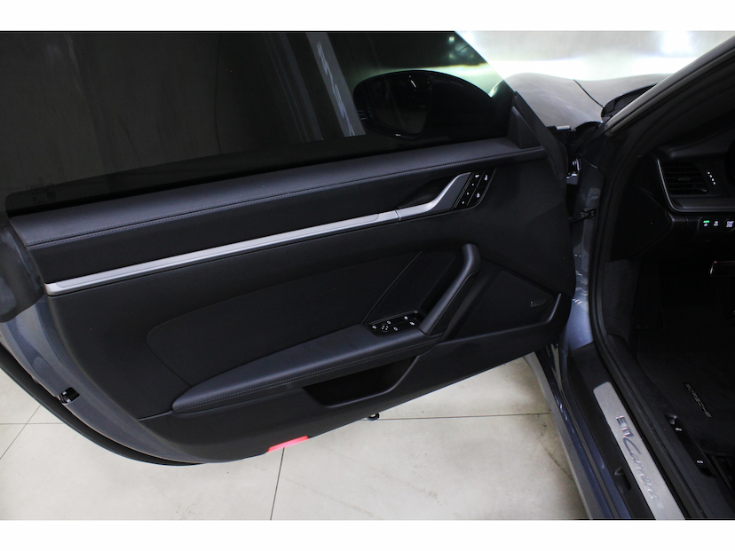 Foto do veículo PORSCHE 911 3.0 24V H6 GASOLINA CARRERA PDK 2026 3.300 KM 0,00