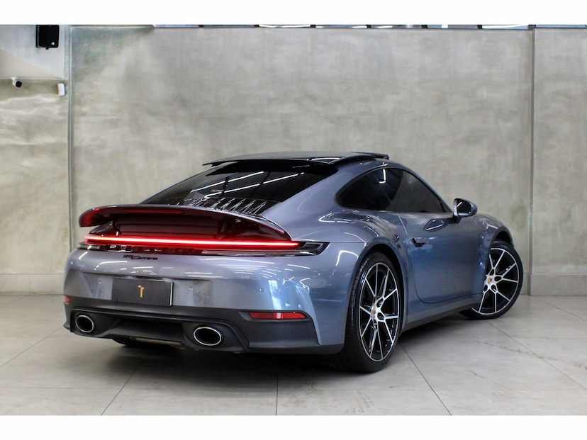 Foto do veículo PORSCHE 911 3.0 24V H6 GASOLINA CARRERA PDK 2026 3.300 KM 0,00