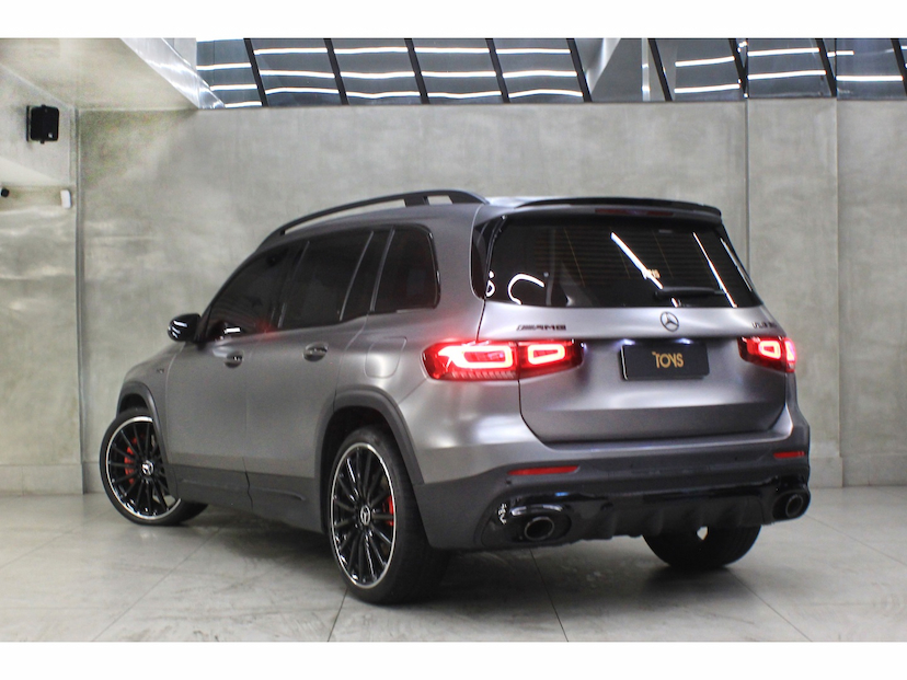 Foto do veículo MERCEDES-BENZ GLB 35 AMG 2.0 CGI GASOLINA 4MATIC SPEEDSHIFT 2022 23.202 KM 317.800,00
