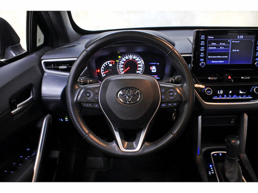 Foto do veículo TOYOTA COROLLA CROSS 2.0 VVT-IE FLEX XR DIRECT SHIFT 2024 51.700 KM 187.800,00