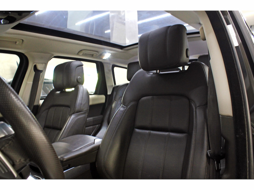 Foto do veículo LAND ROVER RANGE ROVER SPORT 3.0 D300 TURBO DIESEL MHEV HSE AUTOMÁTICO 2022 59.600 KM R$ 329.800,00