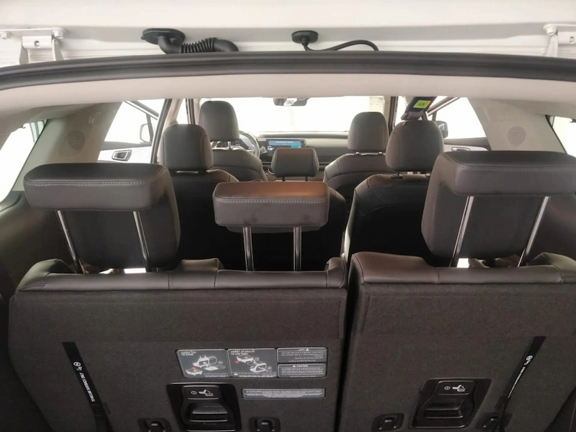 Foto do veículo KIA CARNIVAL 3.5 V6 GASOLINA EX AUTOMATICO 2025 0 KM 755.790,00