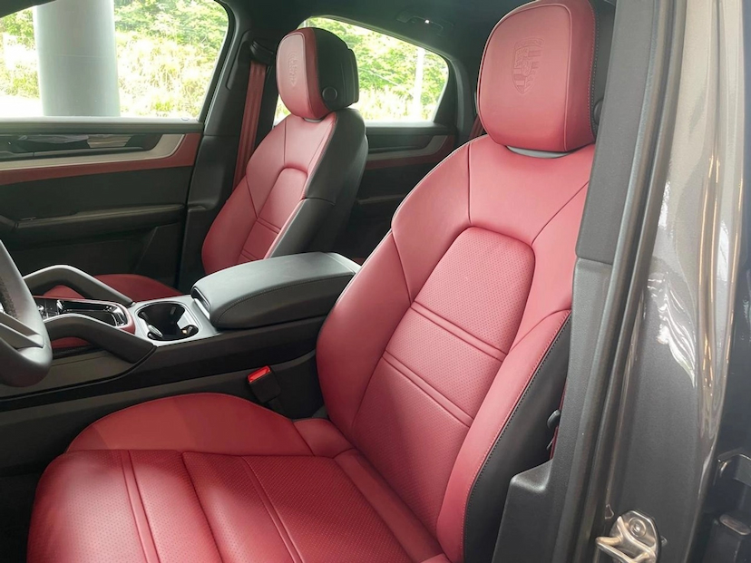 Foto do veículo PORSCHE CAYENNE 3.0 V6 S E-HYBRID AWD TIPTRONIC S 2024 0 KM 980.890,00