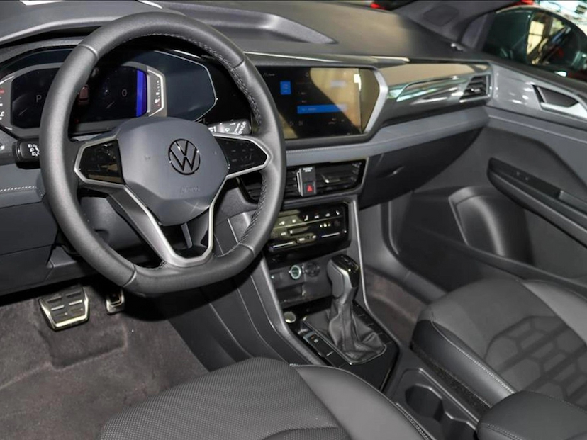 Foto do veículo VOLKSWAGEN TAOS 1.4 250 TSI TOTAL FLEX HIGHLINE AUTOMÁTICO 2025 0 KM 202.800,00