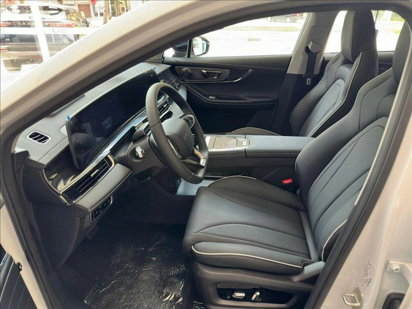 Foto do veículo OMODA E5 61,1 KW ELÉTRICO 2026 0 KM 204.777,00