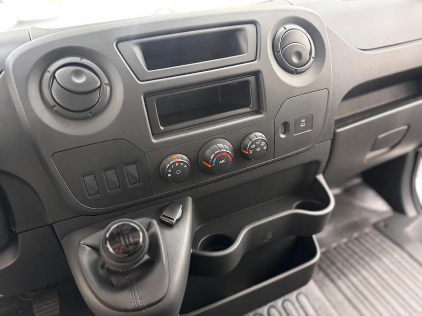 Foto do veículo RENAULT MASTER 2.3 DCI DIESEL GRAND FURGÃO L2H2 3P MANUAL 2026 0 KM 258.900,00