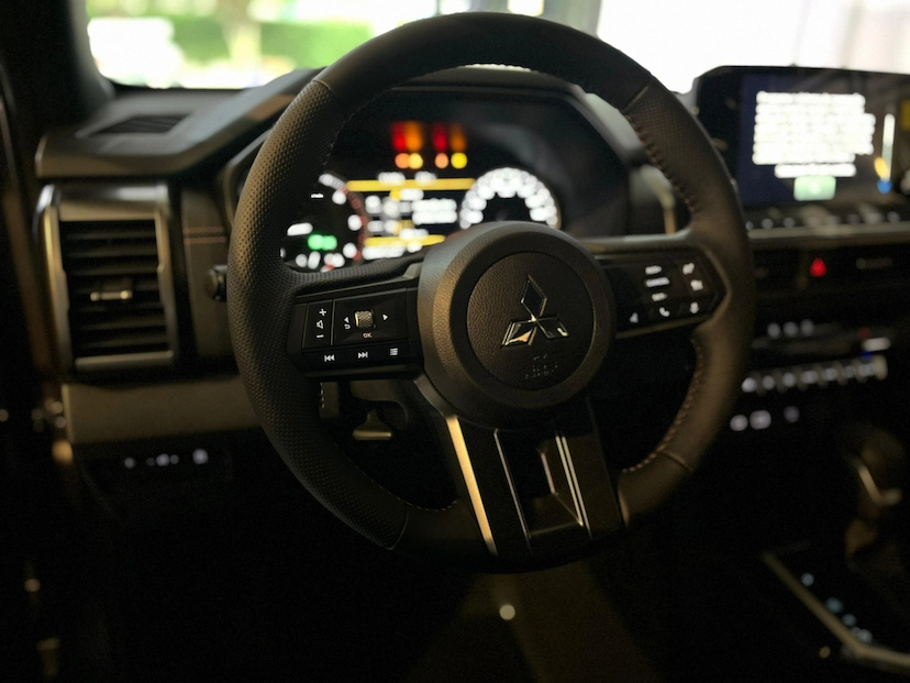 Foto do veículo MITSUBISHI TRITON 2.4 BITURBO DIESEL CD KATANA 4X4 AUTOMÁTICO 2026 0 KM 321.900,00