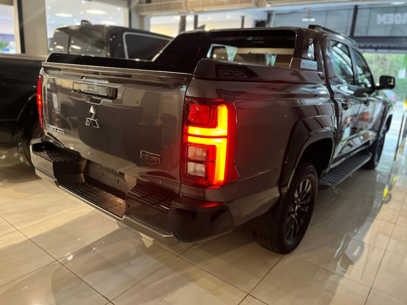 Foto do veículo MITSUBISHI TRITON 2.4 BITURBO DIESEL CD KATANA 4X4 AUTOMÁTICO 2026 0 KM 321.900,00