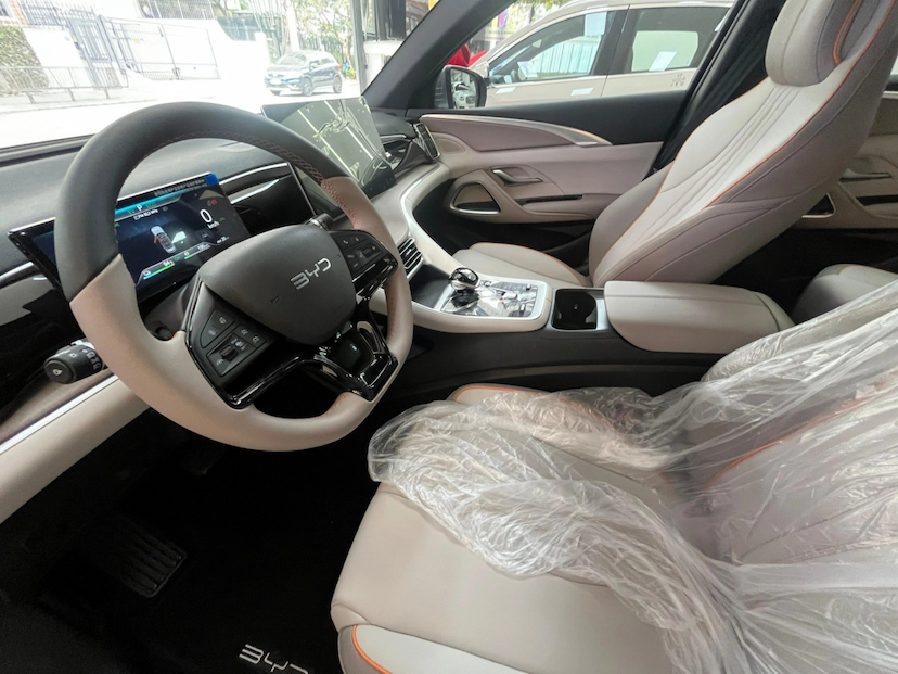 Foto do veículo BYD SONG PRO 1.5 DM-I HÍBRIDO GS AUTOMÁTICO 2027 0 KM 184.880,00