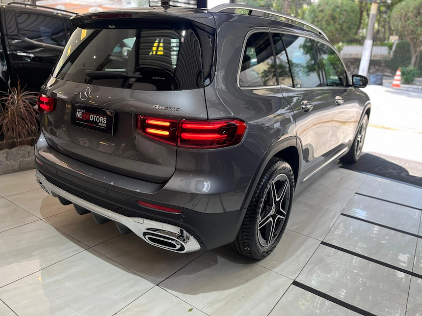 Foto do veículo MERCEDES-BENZ GLB 220 2.0 MHEV AMG LINE 4MATIC 8G-DCT 2025 0 KM 384.790,00
