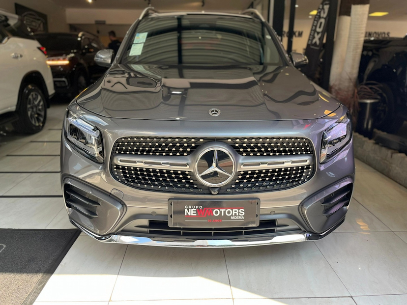 Foto do veículo MERCEDES-BENZ GLB 220 2.0 MHEV AMG LINE 4MATIC 8G-DCT 2025 0 KM 384.790,00