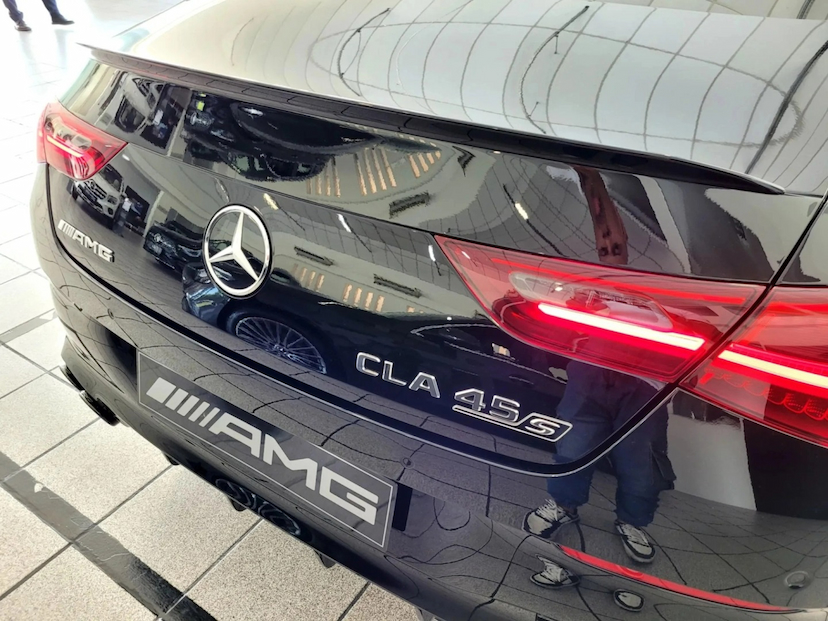 Foto do veículo MERCEDES-BENZ CLA 45 AMG 2.0 CGI GASOLINA S 4MATIC SPEEDSHIFT 2025 0 KM 628.900,00