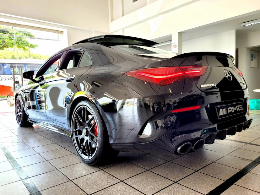 Foto do veículo MERCEDES-BENZ CLA 45 AMG 2.0 CGI GASOLINA S 4MATIC SPEEDSHIFT 2025 0 KM 628.900,00