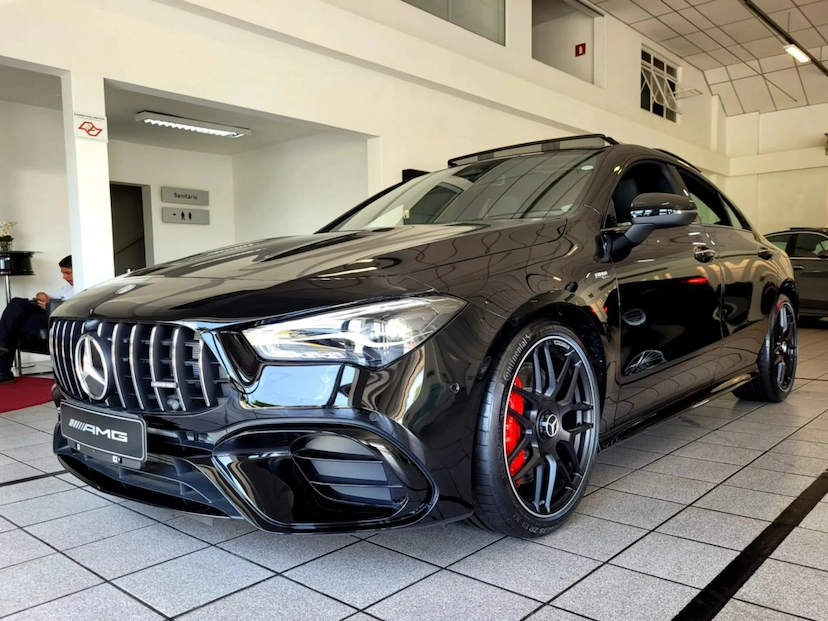 Foto do veículo MERCEDES-BENZ CLA 45 AMG 2.0 CGI GASOLINA S 4MATIC SPEEDSHIFT 2025 0 KM 628.900,00
