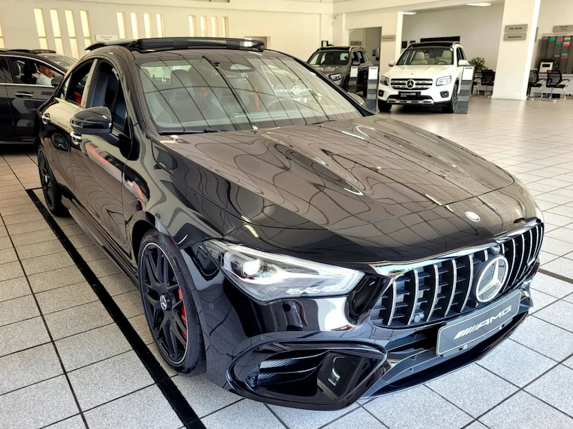 Foto do veículo MERCEDES-BENZ CLA 45 AMG 2.0 CGI GASOLINA S 4MATIC SPEEDSHIFT 2025 0 KM 628.900,00