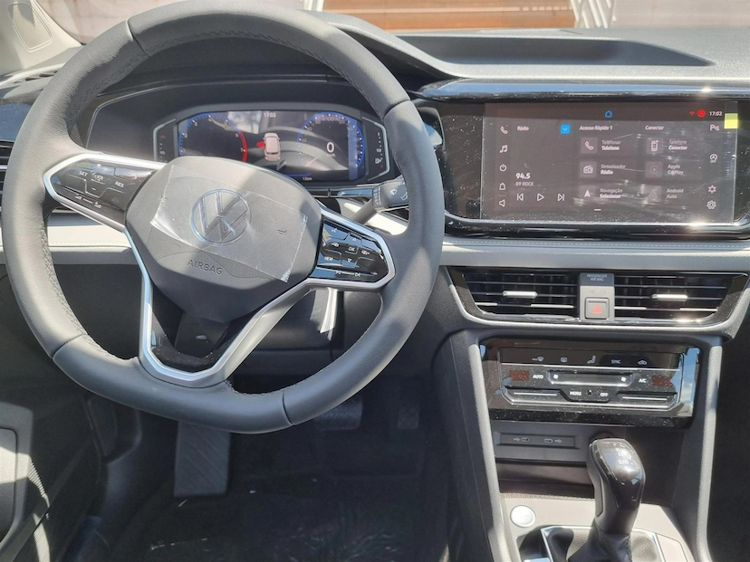 Foto do veículo VOLKSWAGEN TAOS 1.4 250 TSI TOTAL FLEX COMFORTLINE AUTOMÁTICO 2025 0 KM 185.600,00