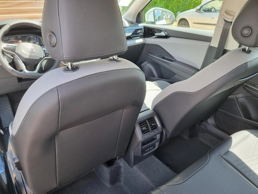 Foto do veículo VOLKSWAGEN TAOS 1.4 250 TSI TOTAL FLEX COMFORTLINE AUTOMÁTICO 2025 0 KM 185.600,00