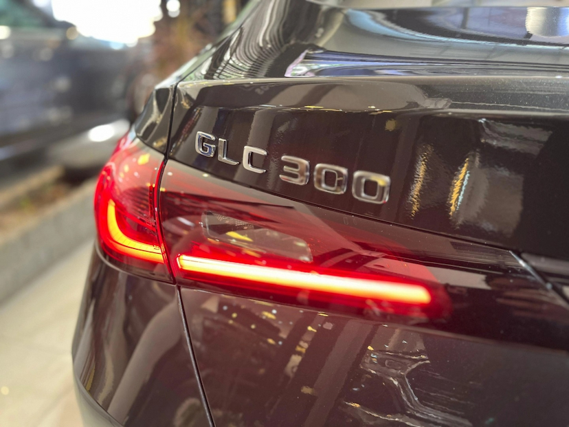 Foto do veículo MERCEDES-BENZ GLC 300 2.0 MHEV AMG LINE COUPÉ 4MATIC 9G-TRONIC 2026 0 KM 530.900,00