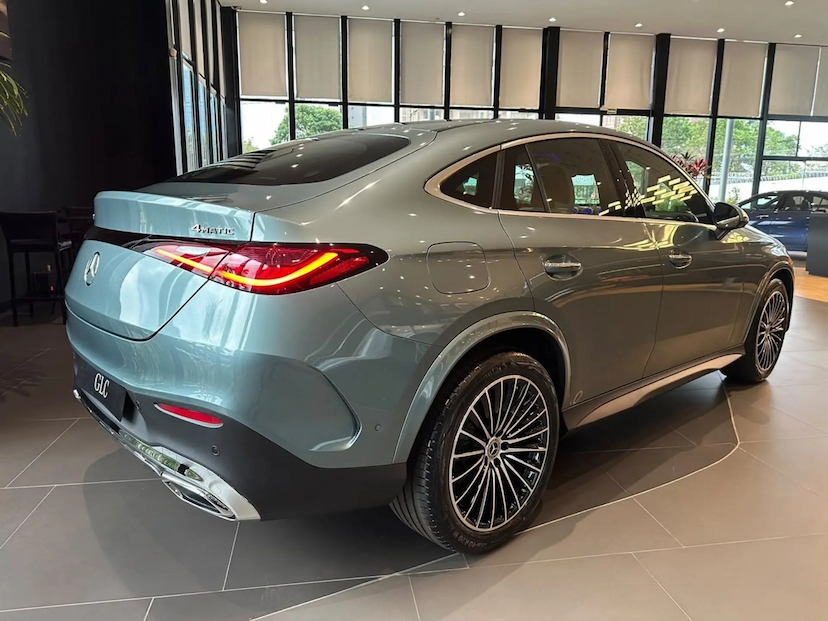 Foto do veículo MERCEDES-BENZ GLC 300 2.0 MHEV AMG LINE COUPÉ 4MATIC 9G-TRONIC 2027 0 KM 535.990,00