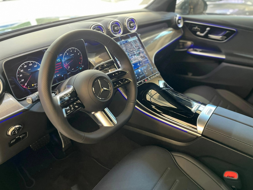 Foto do veículo MERCEDES-BENZ GLC 300 2.0 MHEV AMG LINE COUPÉ 4MATIC 9G-TRONIC 2026 0 KM 530.900,00