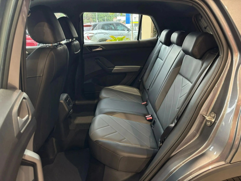 Foto do veículo VOLKSWAGEN T-CROSS 1.0 200 TSI TOTAL FLEX COMFORTLINE AUTOMÁTICO 2026 0 KM 153.900,00