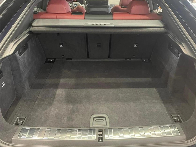 Foto do veículo BMW X6 3.0 TWINPOWER GASOLINA XDRIVE40I M SPORT AUTOMÁTICO 2026 0 KM 839.900,00