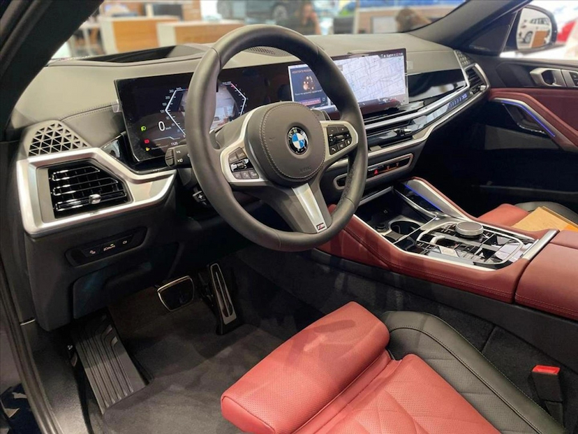 Foto do veículo BMW X6 3.0 TWINPOWER GASOLINA XDRIVE40I M SPORT AUTOMÁTICO 2026 0 KM 839.900,00