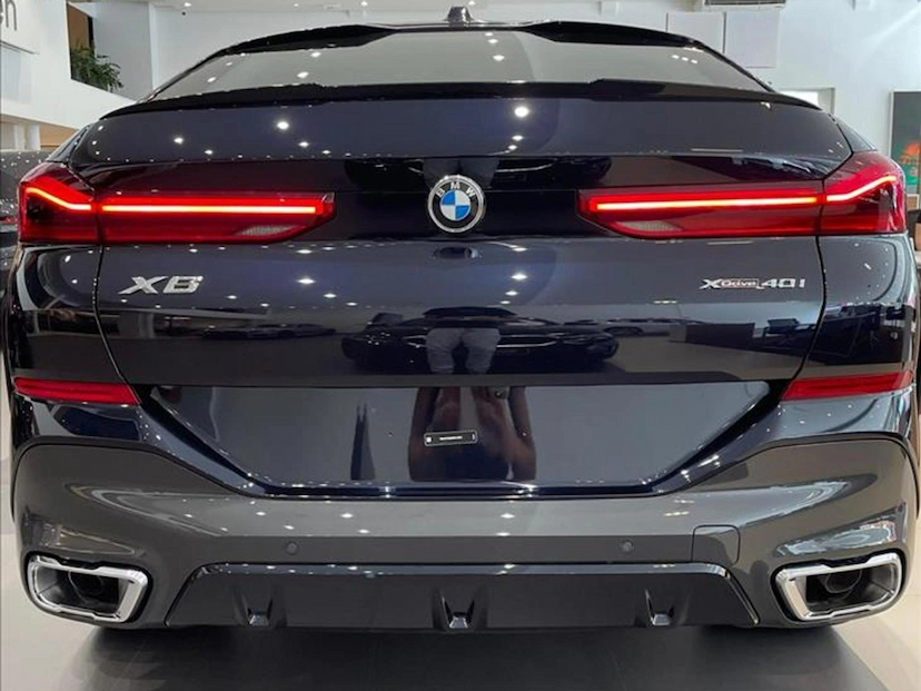 Foto do veículo BMW X6 3.0 TWINPOWER GASOLINA XDRIVE40I M SPORT AUTOMÁTICO 2026 0 KM 839.900,00