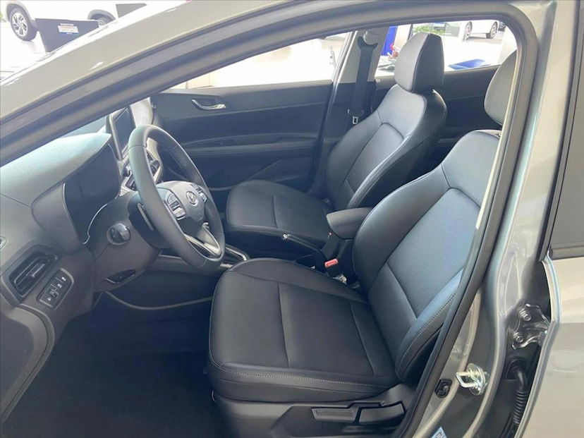Foto do veículo HYUNDAI HB20 1.0 TGDI FLEX PLATINUM AUTOMÁTICO 2027 0 KM 122.300,00