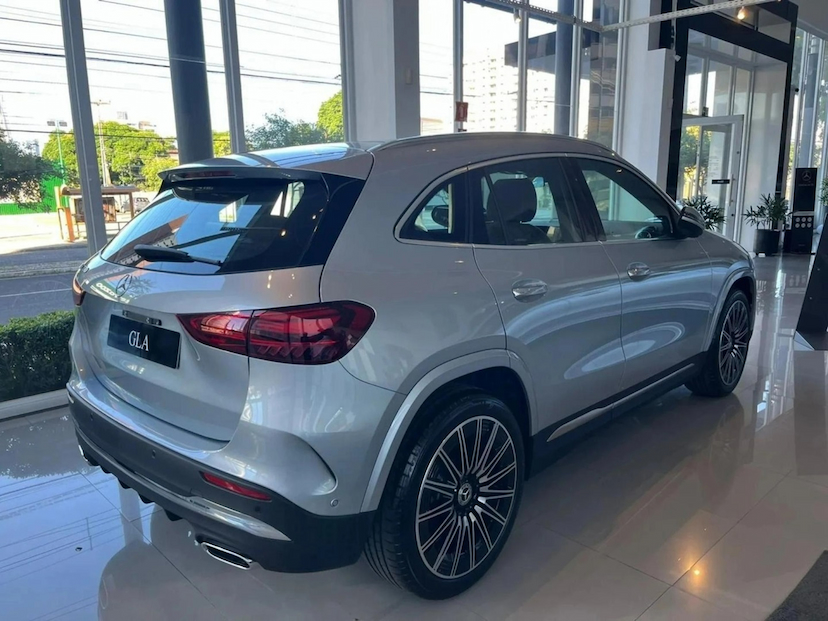 Foto do veículo MERCEDES-BENZ GLA 200 1.3 MHEV AMG LINE 7G-DCT 2026 0 KM 361.777,00