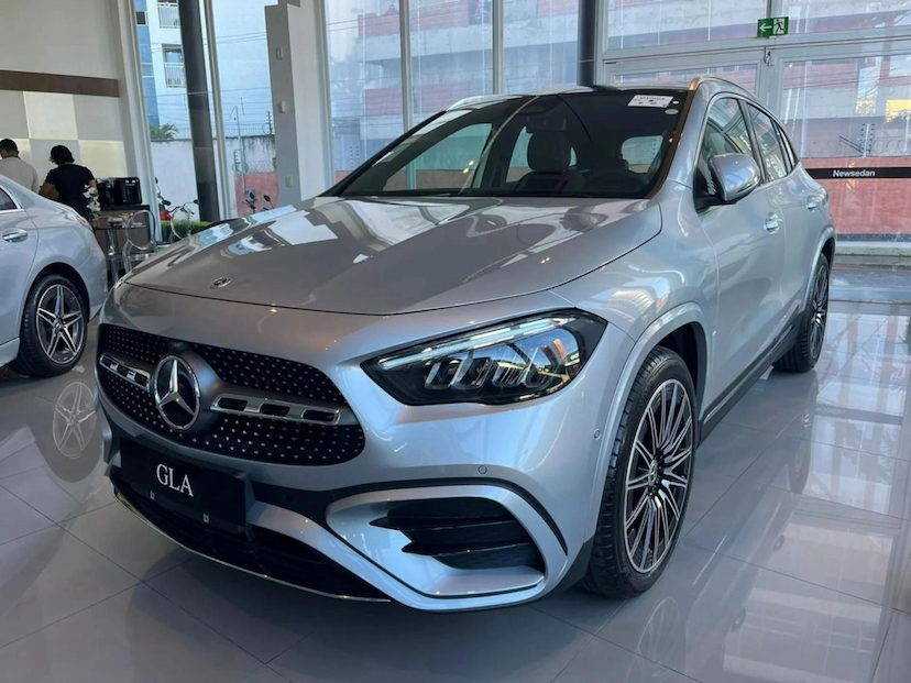 Foto do veículo MERCEDES-BENZ GLA 200 1.3 MHEV AMG LINE 7G-DCT 2026 0 KM 361.777,00